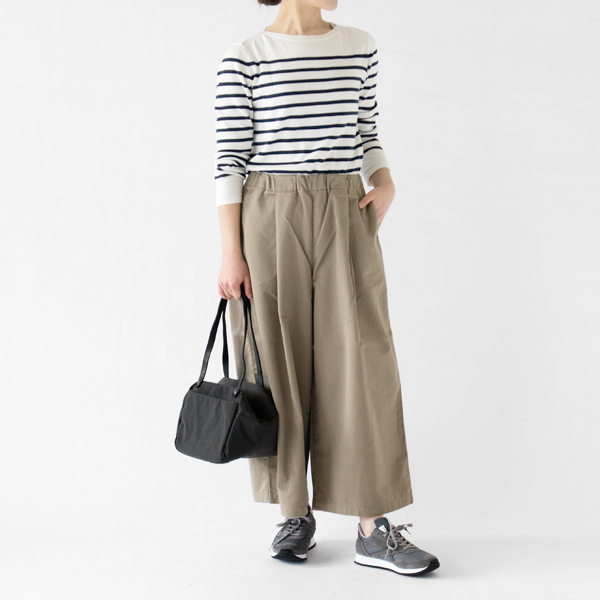 モデル身長162cm（CHARCOAL GRAY）