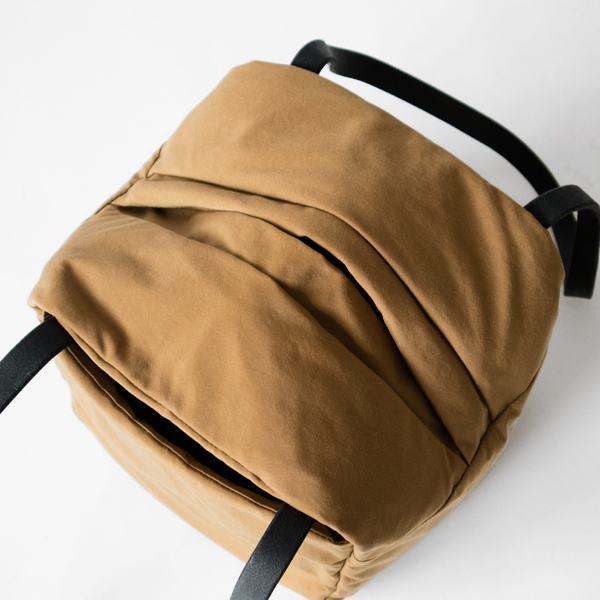 口は荷物の目隠しにもなります（COYOTE）