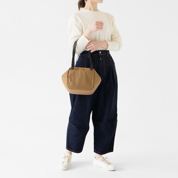 モデル身長162cm（COYOTE）