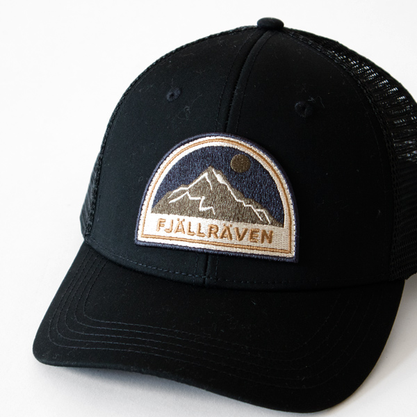 紫外線や雨・汚れにも強いアウトドアブランドならではの生地を使用 紫外線や雨・汚れにも強いアウトドアブランドならではの生地を使用