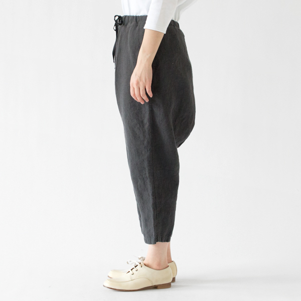 モデル身長：162cm(BLUEBERRY CHARCOAL)