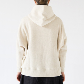 モデル身長162cm・OATMEAL モデル身長162cm・OATMEAL