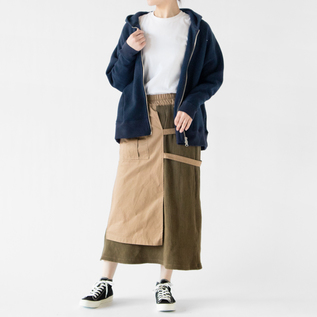 ミリタリースカートとも相性抜群(モデル身長:162cm、NAVY) ミリタリースカートとも相性抜群(モデル身長:162cm、NAVY)