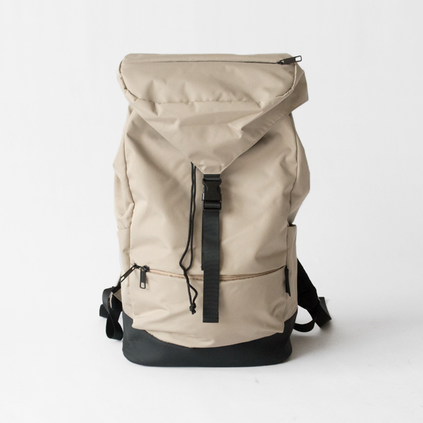 バックパック(ライトカーキ) バックパック(ライトカーキ)