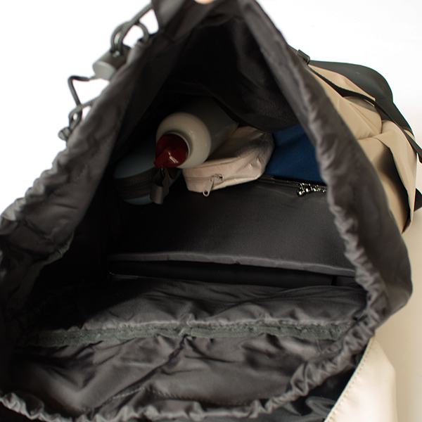 たっぷり収納(ライトカーキ) たっぷり収納(ライトカーキ)