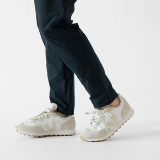 ダンスキン　ストレッチロングパンツ　黒新品 ストレッチロングパンツ（撥水）／DANSKIN(ダンスキン)｜愛着を