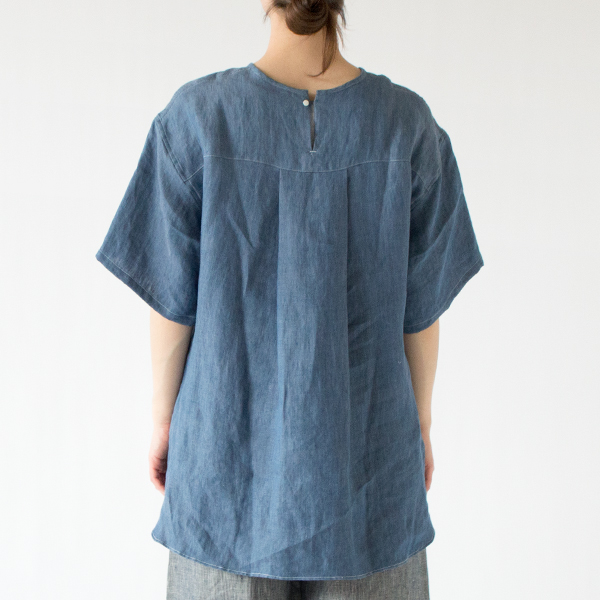 前で結んだ時の背中もおしゃれに見せるディテール(BLUE) 前で結んだ時の背中もおしゃれに見せるディテール(BLUE)