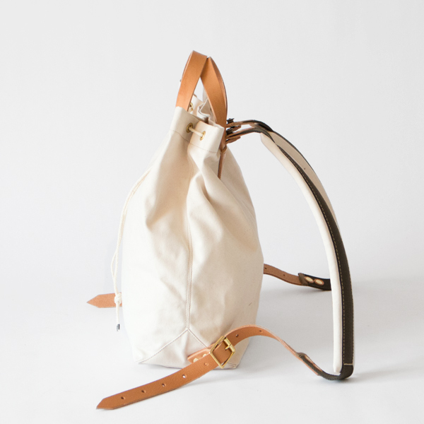 2WAYバッグ NEW TOTE PACK MEDIUM(80CA)