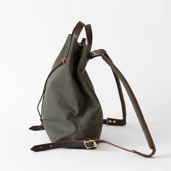 2WAYバッグ NEW TOTE PACK MEDIUM(48CA)