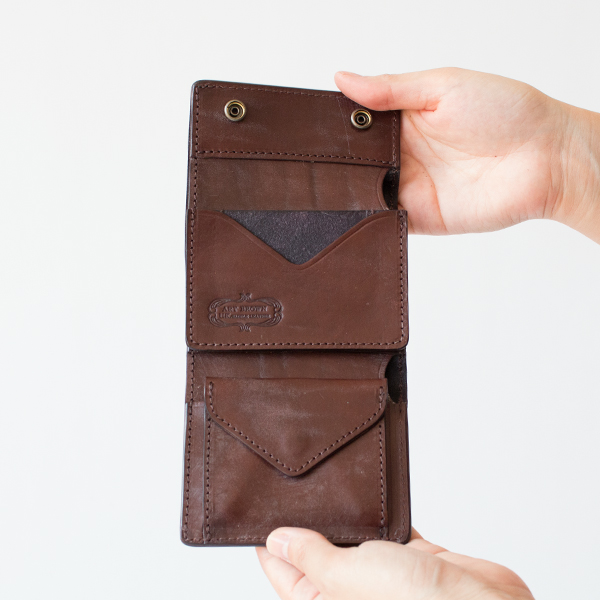本革三つ折り財布(CHOCO)