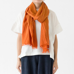シンプルなシャツのアクセントに(モデル身長162cm・ORANGE) シンプルなシャツのアクセントに(モデル身長162cm・ORANGE)