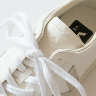 VEJA ホワイト スニーカー39 25cm 新品未使用 スニーカー CAMPO / EXTRA-WHITE NATURAL SUEDE／VEJA（ベジャ）｜愛着