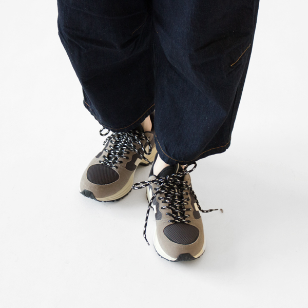 スニーカー VENTURI / GRAFITE MOONROCK スニーカー VENTURI / GRAFITE MOONROCK