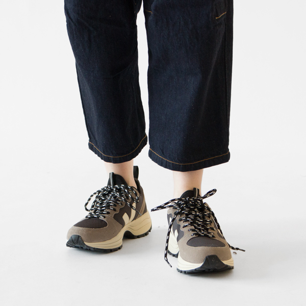 スニーカー VENTURI / GRAFITE MOONROCK スニーカー VENTURI / GRAFITE MOONROCK