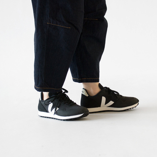 スニーカー SDU / BLACK WHITE スニーカー SDU / BLACK WHITE