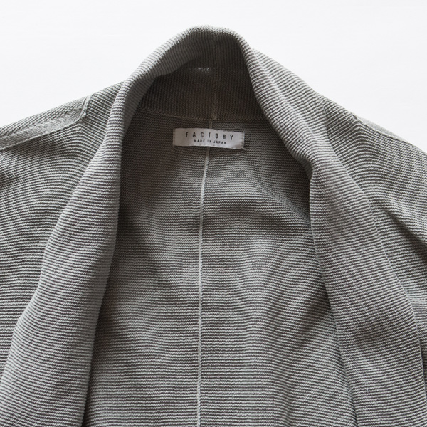 大きめの襟がついたデザイン(硫化染ライトグレー) 大きめの襟がついたデザイン(硫化染ライトグレー)