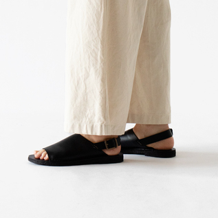 オープントゥサンダル SAN12 NERO／Punto Pigro（プント ピグロ