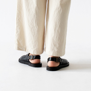 オープントゥサンダル SAN12 NERO／Punto Pigro（プント ピグロ