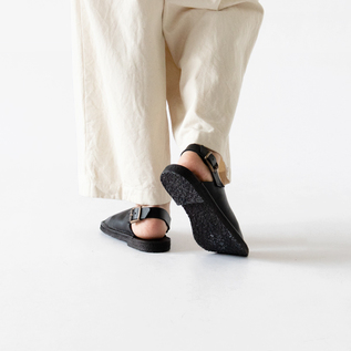 オープントゥサンダル SAN12 NERO／Punto Pigro（プント ピグロ