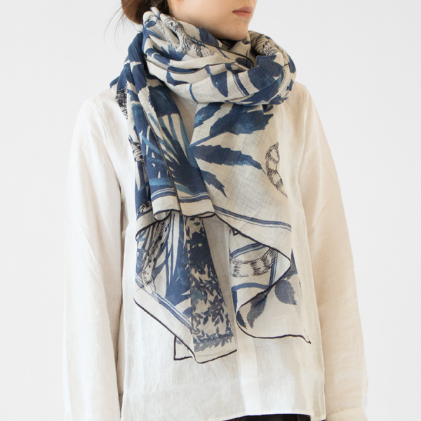 カジュアルにも上品な装いにも合わせやすくなっています(BEIGE) カジュアルにも上品な装いにも合わせやすくなっています(BEIGE)