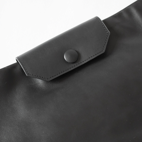 大きめのボタンがアクセント 大きめのボタンがアクセント