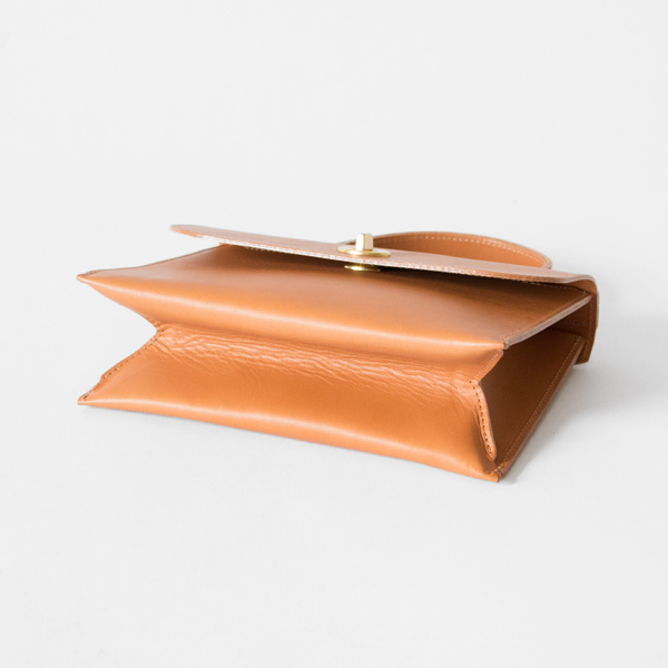 レザーバッグ MINI HEBE(BISCUIT)