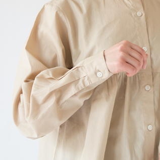 きちんとした雰囲気のある袖口(BEIGE) きちんとした雰囲気のある袖口(BEIGE)
