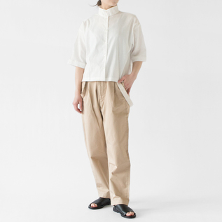 爽やかに着こなせるシャツ(WHITE、モデル身長:162cm) 爽やかに着こなせるシャツ(WHITE、モデル身長:162cm)