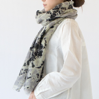 suzusan スズサン　ストール　有松絞り 有松絞りリネンショール まだら絞り／suzusan（スズサン）｜愛着を持っ