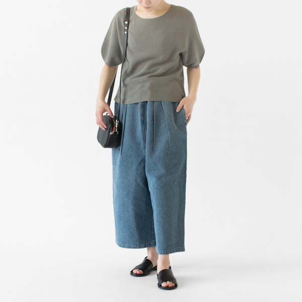 Tシャツのように、毎日選びたくなるサマーニット(硫化染ライトグレー・モデル身長162cm) Tシャツのように、毎日選びたくなるサマーニット(硫化染ライトグレー・モデル身長162cm)