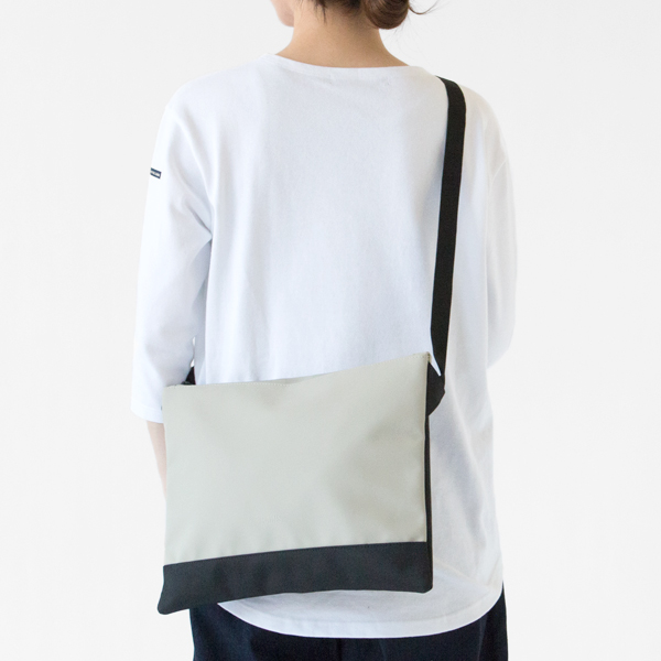 モデル身長162cm・CEMENT