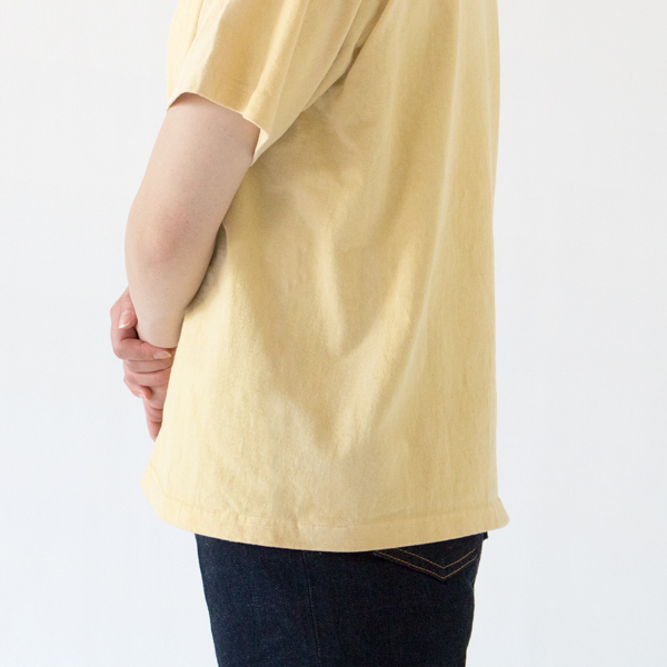 コーディネートしやすい程よい丈感(ヒマワリ染(YELLOW)、身長162cm)