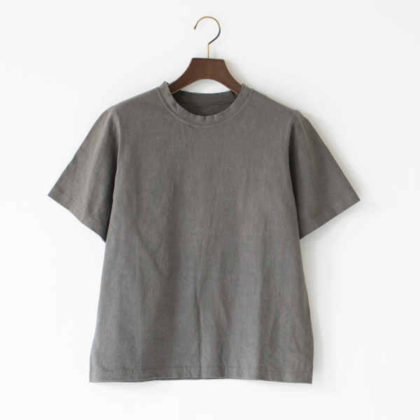 ナチュラルダイ 丸胴クルーネック半袖Tシャツ(矢車附子染(GREY))