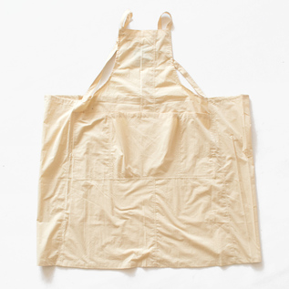 yarmo ヤーモ ビブエプロンドレス 白 yarmo ヤーモ ビブエプロンドレス 白 ビブエプロン（Bib Apron