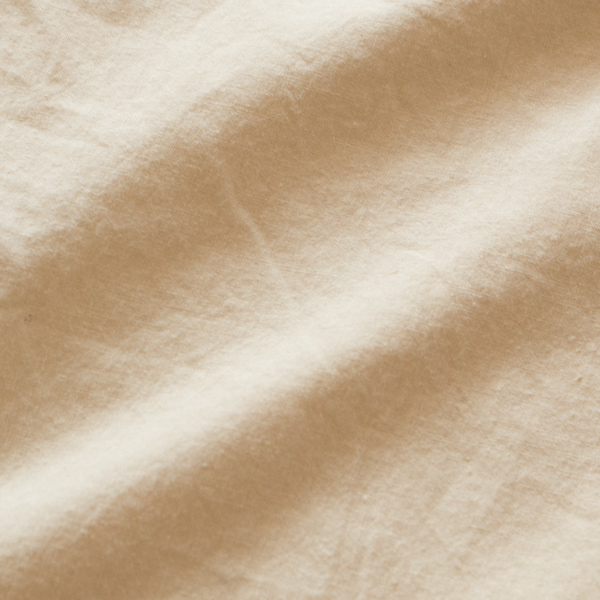 ワークウエアならではのこなれた生地感(BEIGE)
