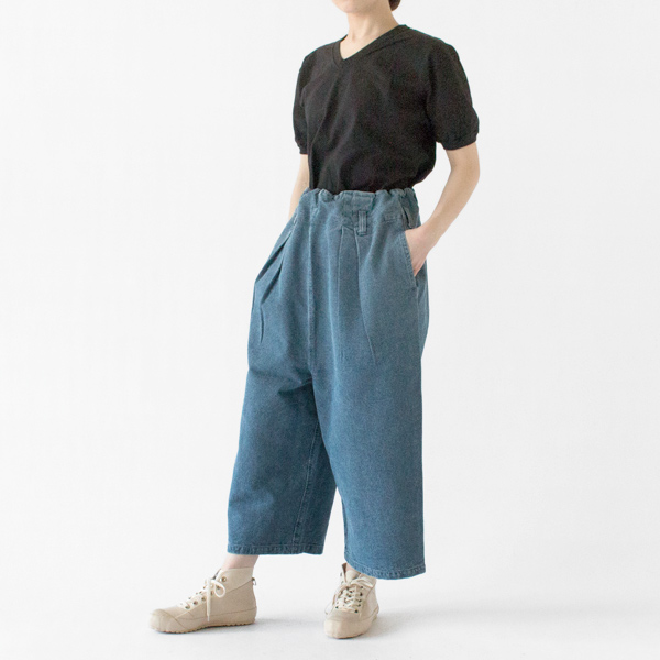 Mサイズ着用、身長：162cm