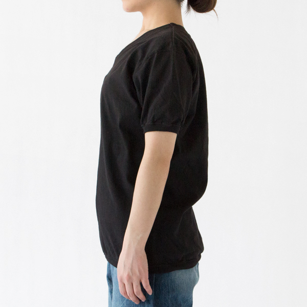 Mサイズ着用、身長：162cm