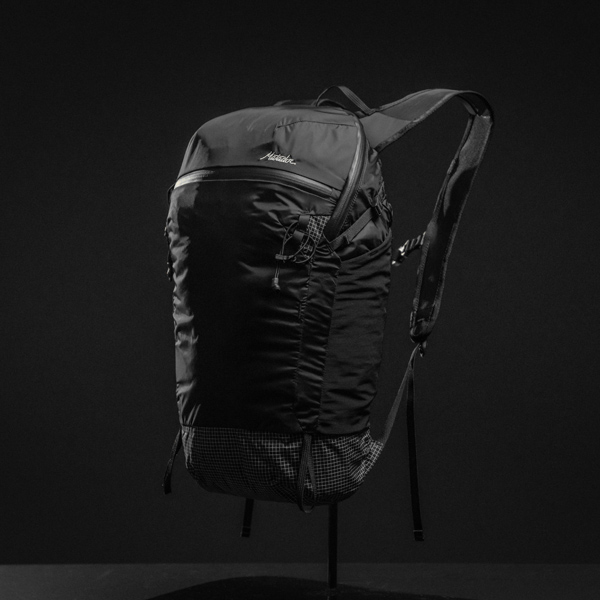 バックパック FREEFLY 16L