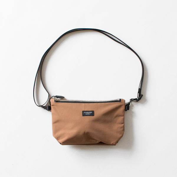 ショルダーバッグ W ZIP SHOULDER S(MOCHA)