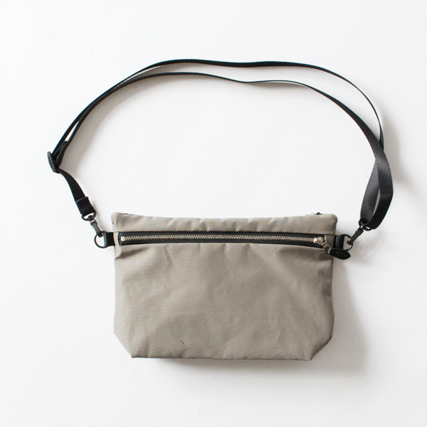ショルダーバッグ W ZIP SHOULDER M(GREY)