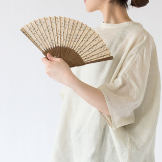 細身の美しい扇子です(十字絣 サビ) 細身の美しい扇子です(十字絣 サビ)