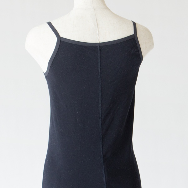 接ぎ目は背中の一箇所のみ(NAVY) 接ぎ目は背中の一箇所のみ(NAVY)