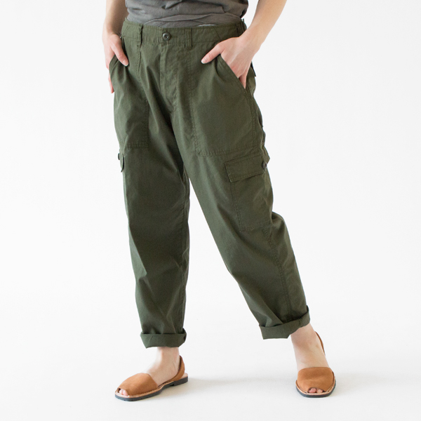 足元に涼しげな風を運んでくれるアバルカサンダル(身長162cm) 足元に涼しげな風を運んでくれるアバルカサンダル(身長162cm)