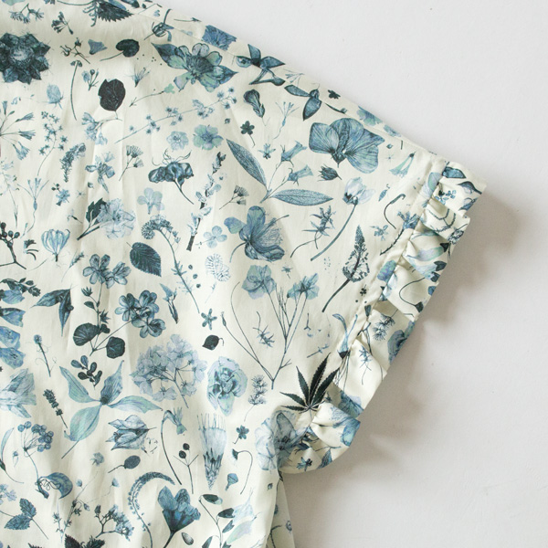 ひらりと風にそよぐフリル ひらりと風にそよぐフリル