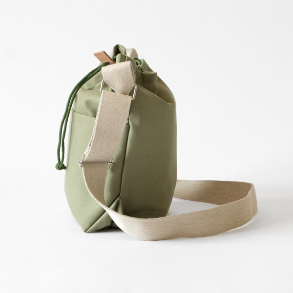 巾着ショルダー KORDA(PALE GREEN)