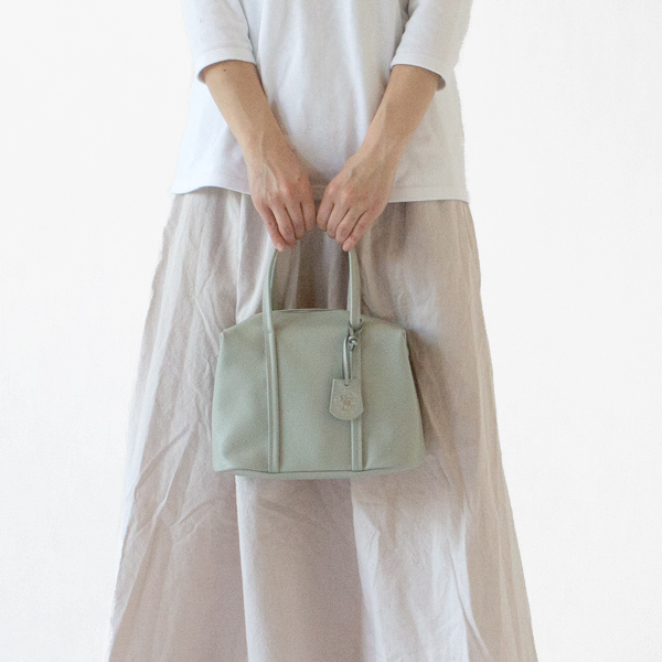 握りやすい細身ハンドル(PALE GRAY) 握りやすい細身ハンドル(PALE GRAY)