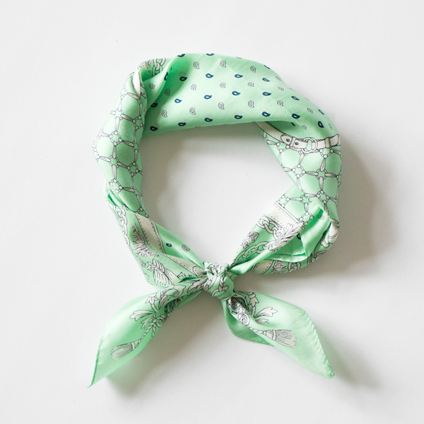 シルクスカーフ(GOOSE LIGHT GREEN)