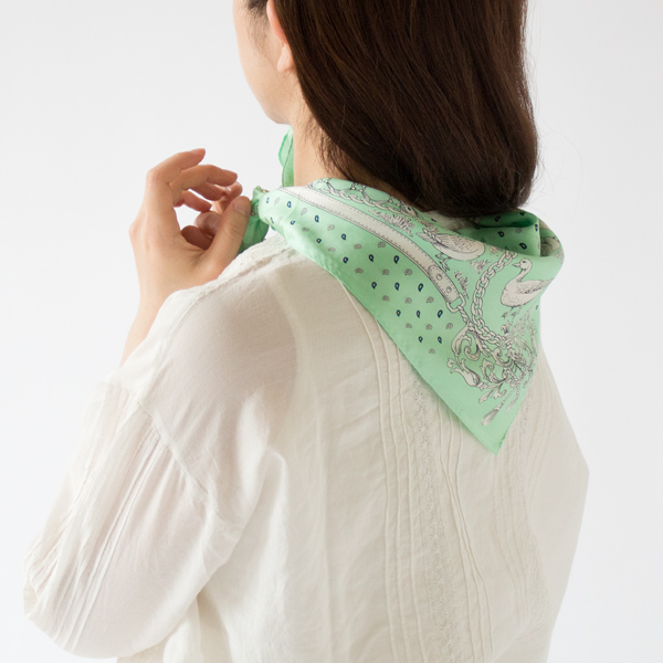 シルクスカーフ(GOOSE LIGHT GREEN)