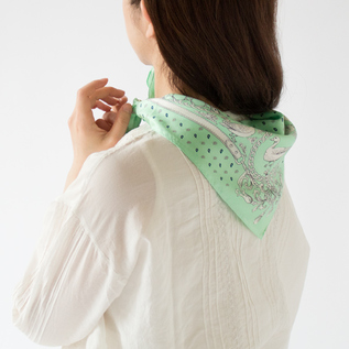 シルクスカーフ(GOOSE LIGHT GREEN) シルクスカーフ(GOOSE LIGHT GREEN)