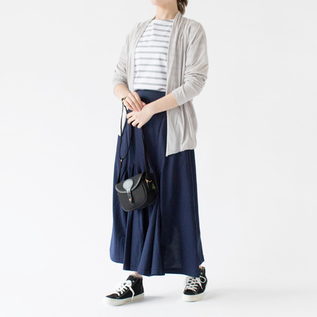 夏の外出でもさらりと着られます(LIGHT GREY、身長162cm) 夏の外出でもさらりと着られます(LIGHT GREY、身長162cm)